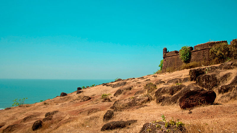File:Chapora Fort.jpg